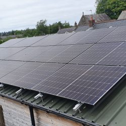 Tiger neo panels with on roof rails (outbuilding)