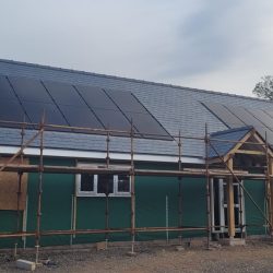 TIGER NEO PANELS WITH GSE IN ROOF ON SLATE